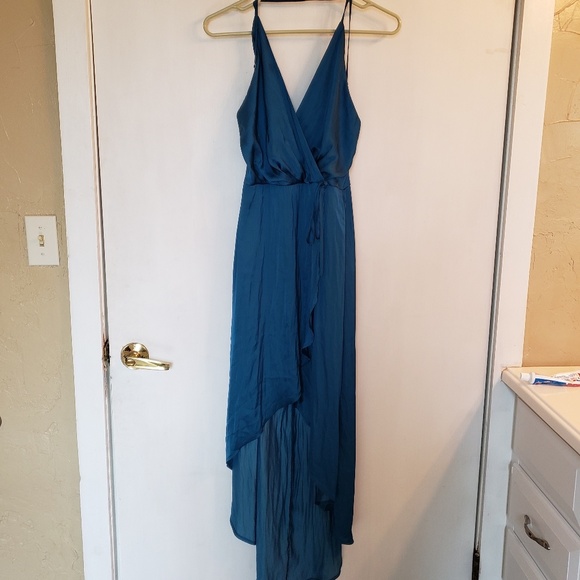 Dress - Picture 1 of 5